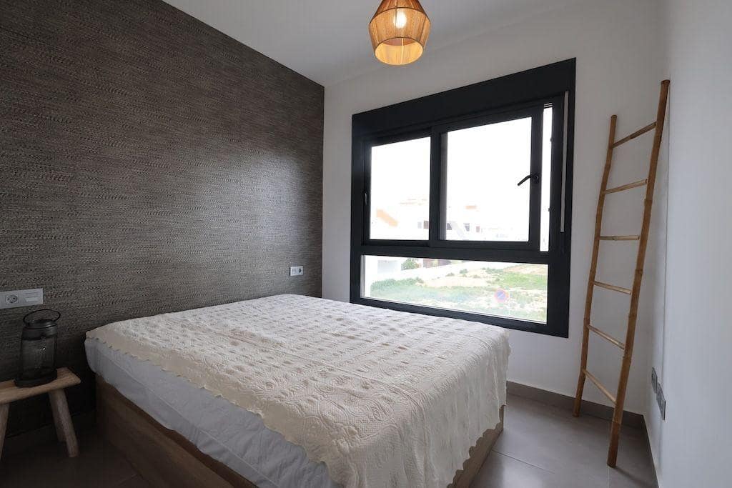 2 soveværelse Bungalow til salg i Pilar de la Horadada med swimmingpool garage - € 223.000 (Ref: 9818959)