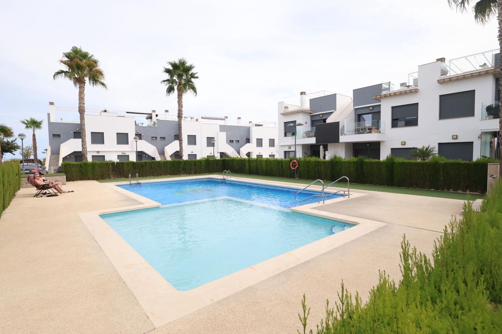 2 soveværelse Bungalow til salg i Pilar de la Horadada med swimmingpool garage - € 223.000 (Ref: 9818959)