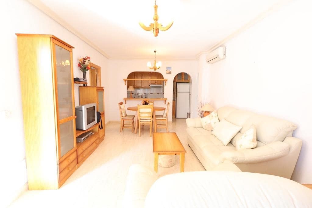 2 soveværelse Bungalow til salg i Orihuela Costa med swimmingpool garage - € 189.000 (Ref: 9818969)