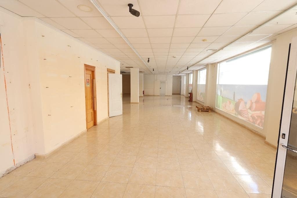 Komercyjne na sprzedaż w Torrevieja - 250 000 € (Ref: 9818970)