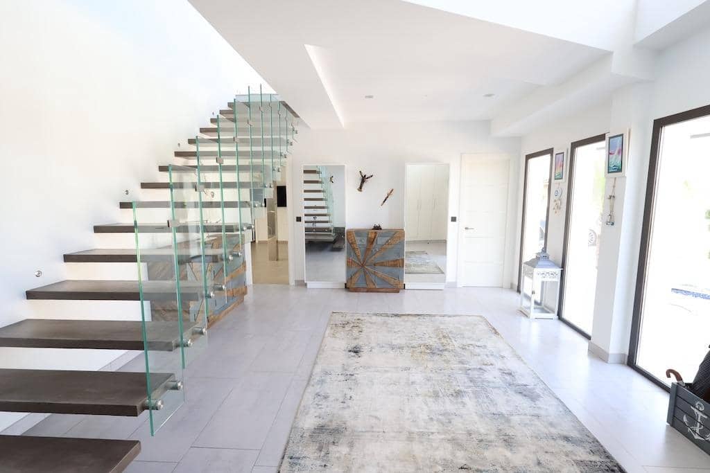 5 bedroom Villa for sale in Javea / Xabia with pool garage - € 2,499,000 (Ref: 9818971)