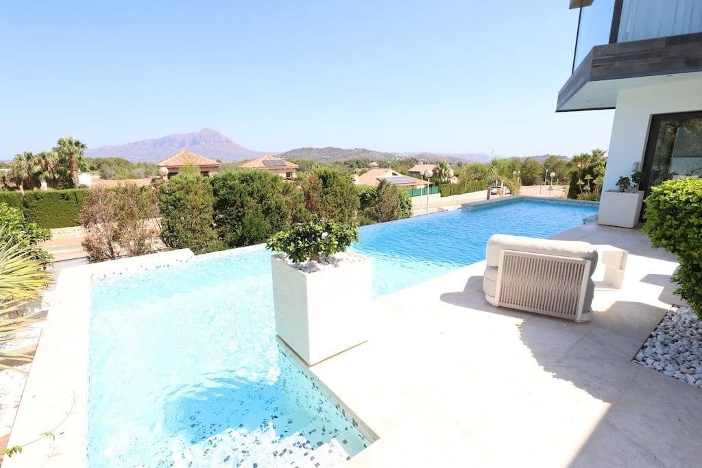5 bedroom Villa for sale in Javea / Xabia with pool garage - € 2,499,000 (Ref: 9818971)