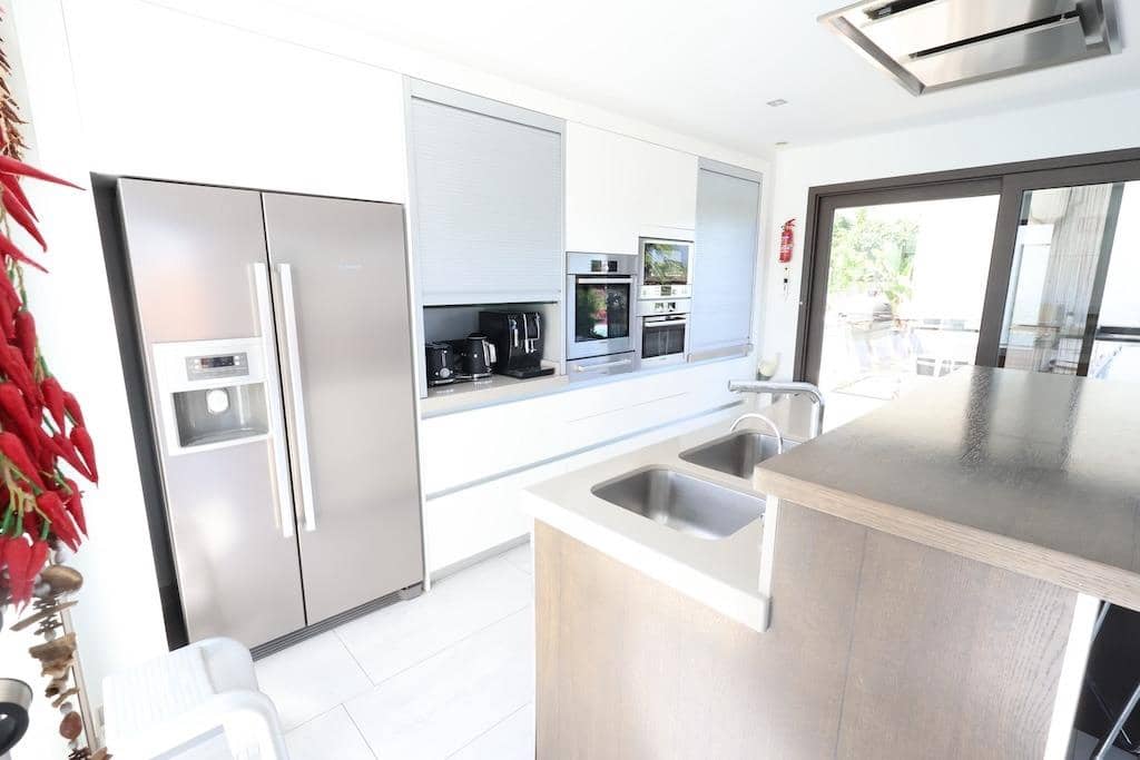 5 bedroom Villa for sale in Javea / Xabia with pool garage - € 2,499,000 (Ref: 9818971)