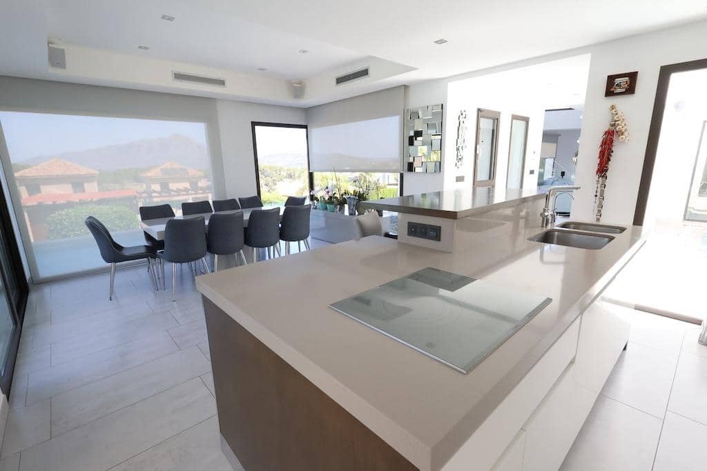 5 bedroom Villa for sale in Javea / Xabia with pool garage - € 2,499,000 (Ref: 9818971)