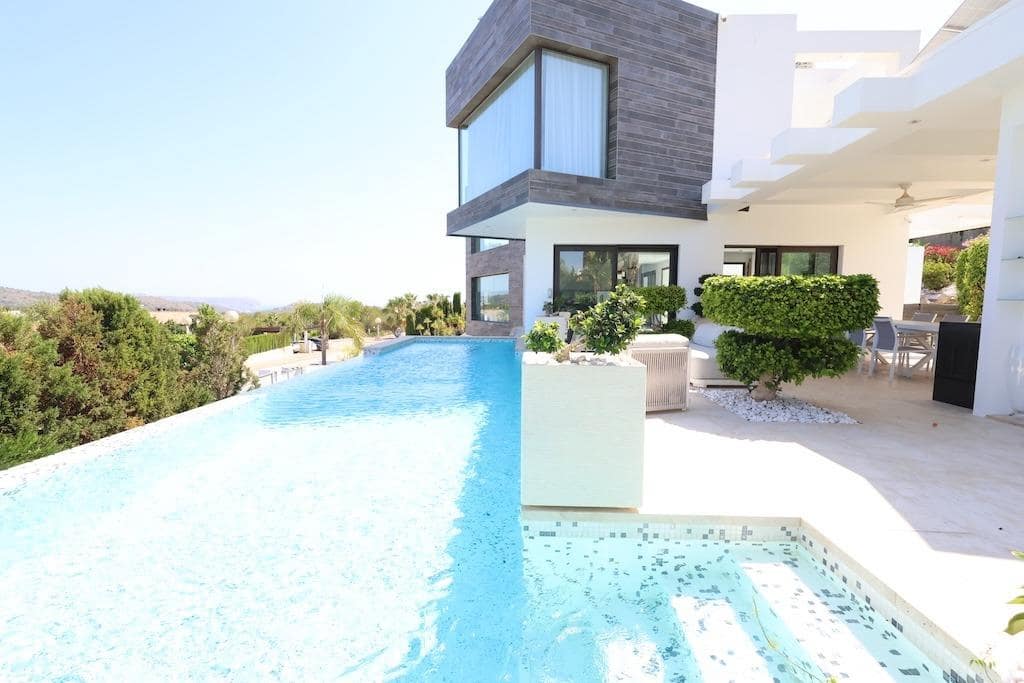 5 bedroom Villa for sale in Javea / Xabia with pool garage - € 2,499,000 (Ref: 9818971)
