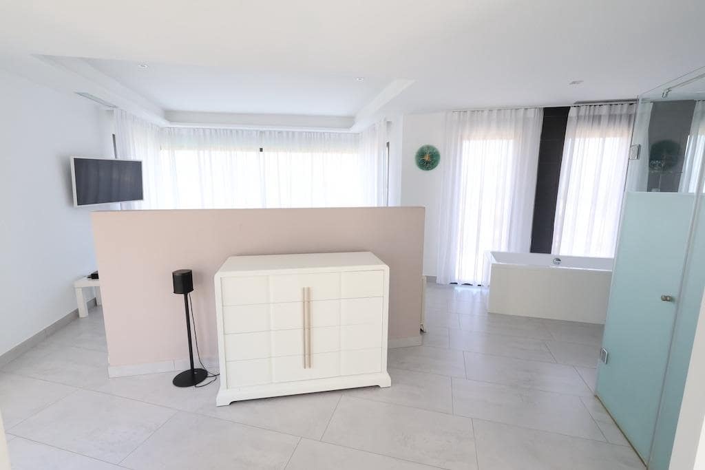 5 bedroom Villa for sale in Javea / Xabia with pool garage - € 2,499,000 (Ref: 9818971)