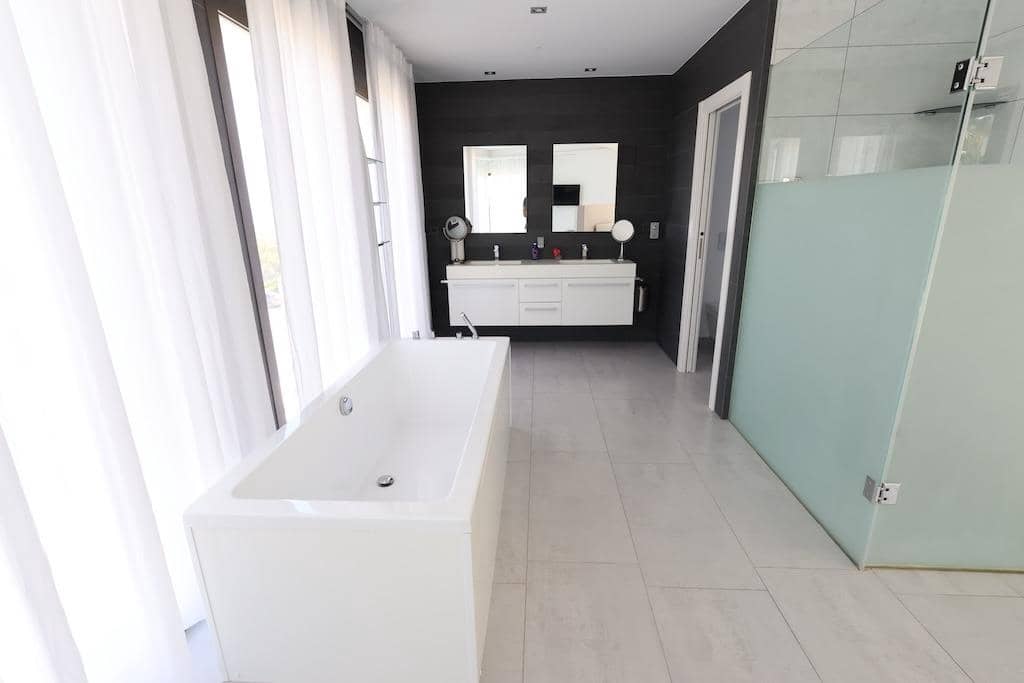 5 bedroom Villa for sale in Javea / Xabia with pool garage - € 2,499,000 (Ref: 9818971)