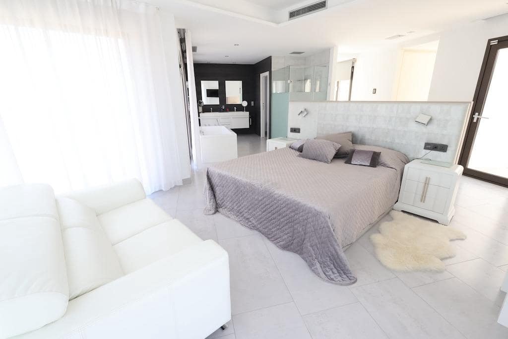 5 bedroom Villa for sale in Javea / Xabia with pool garage - € 2,499,000 (Ref: 9818971)