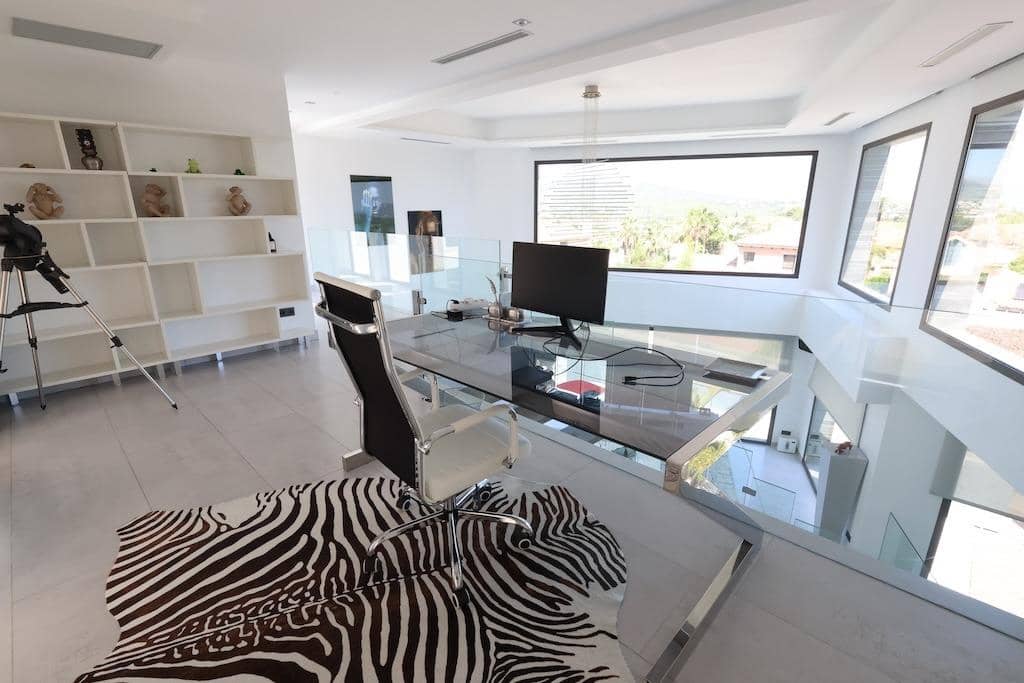 5 bedroom Villa for sale in Javea / Xabia with pool garage - € 2,499,000 (Ref: 9818971)
