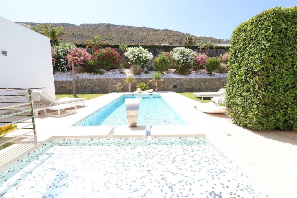 5 bedroom Villa for sale in Javea / Xabia with pool garage - € 2,499,000 (Ref: 9818971)