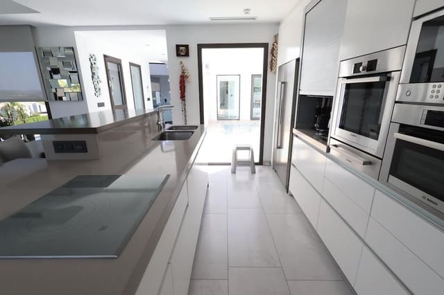 5 bedroom Villa for sale in Cap Martí - El Tossalet - Pinomar, Javea / Xàbia with pool garage - € 2,499,000 (Ref: 9818971)