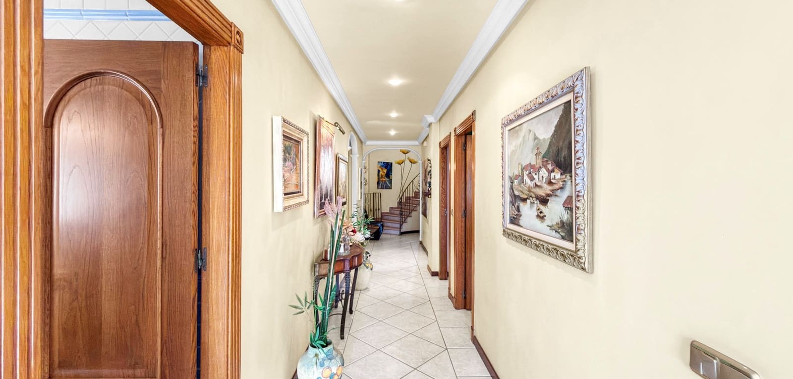 5 soveværelse Villa til salg i Torrevieja med swimmingpool garage - € 950.000 (Ref: 9818990)
