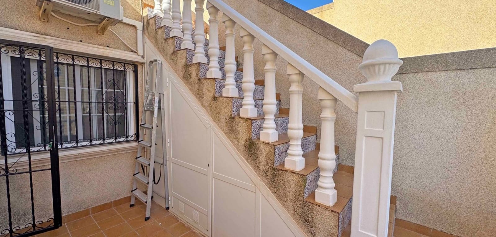 2 soveværelse Byhus til salg i Orihuela Costa med swimmingpool - € 279.900 (Ref: 9818996)
