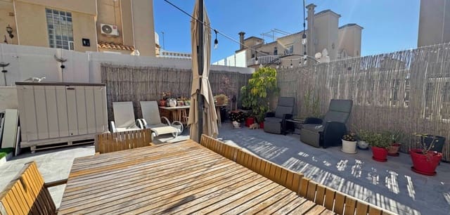 2 soveværelse Byhus til salg i Las Filipinas med swimmingpool - € 279.900 (Ref: 9818996)