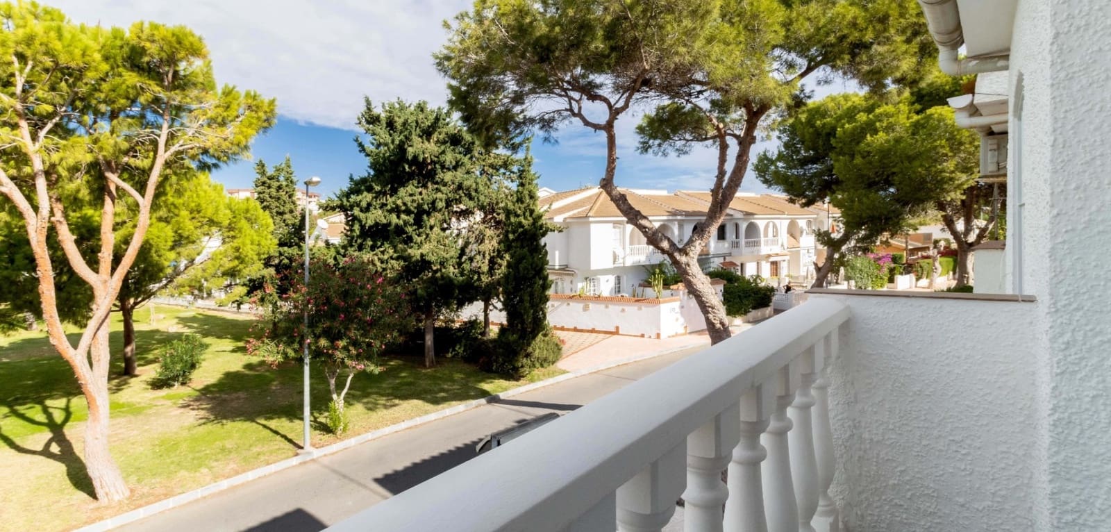 3 soveværelse Byhus til salg i Orihuela Costa - € 328.000 (Ref: 9818999)