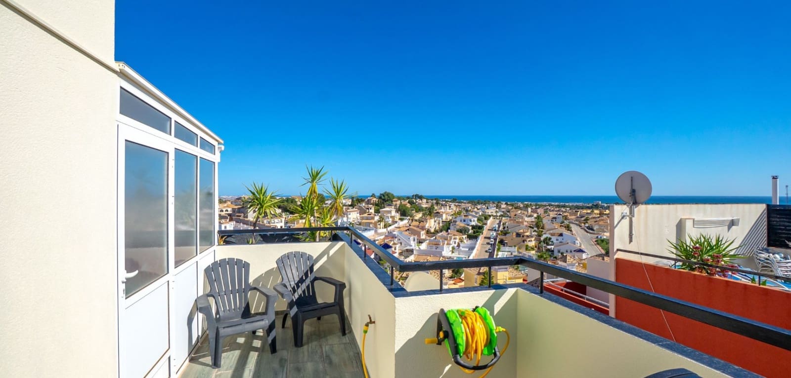 3 soverom Hus til salgs i Orihuela Costa med svømmebasseng - € 288 000 (Ref: 9819002)