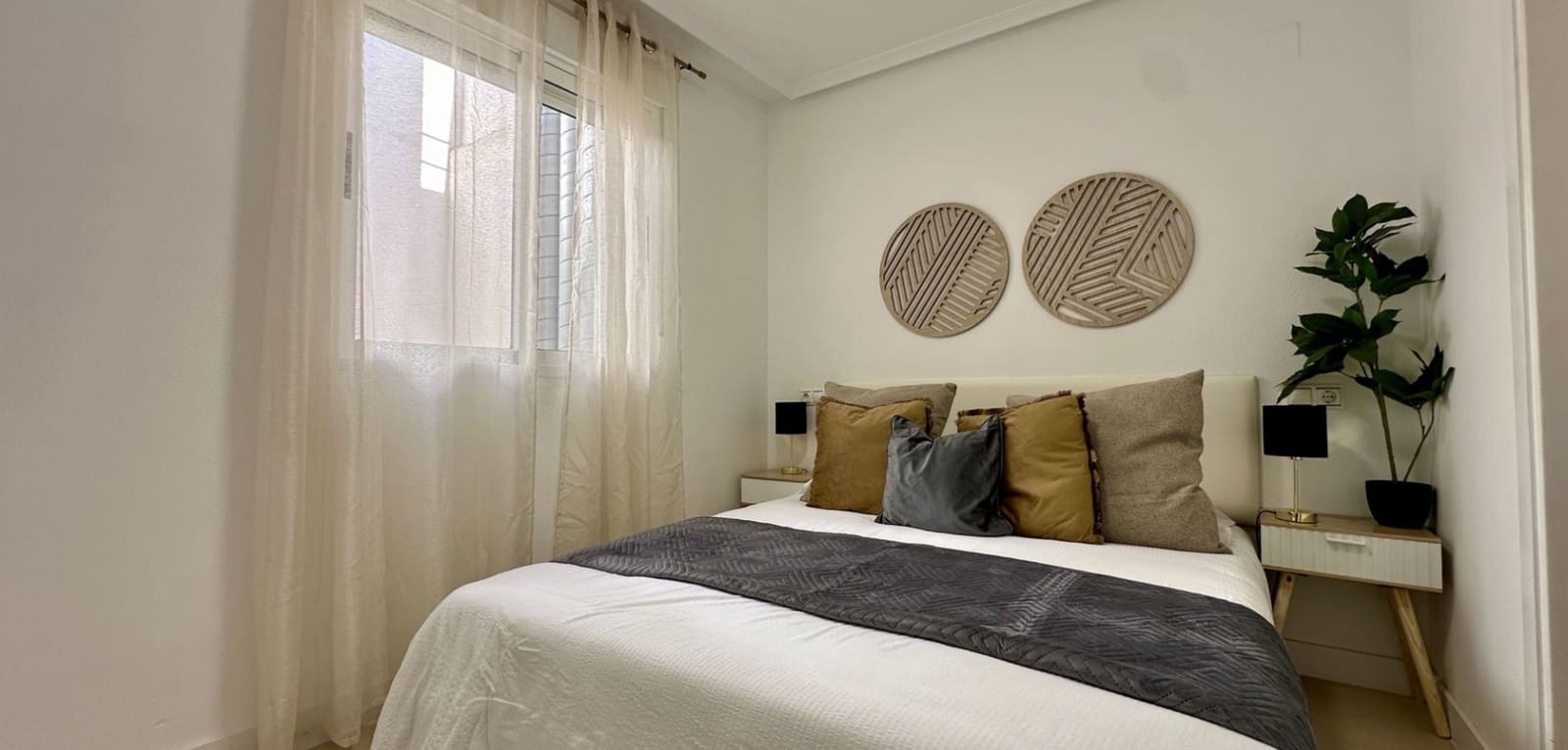 3 bedroom Apartment for sale in Torrevieja - € 155,000 (Ref: 9819005)