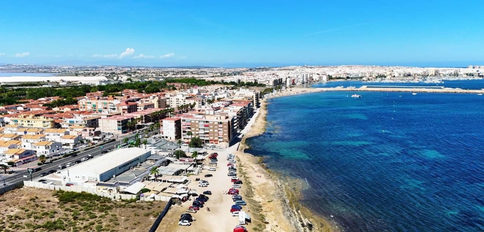 2 soveværelse Lejlighed til salg i Torrevieja med swimmingpool garage - € 379.000 (Ref: 9819014)