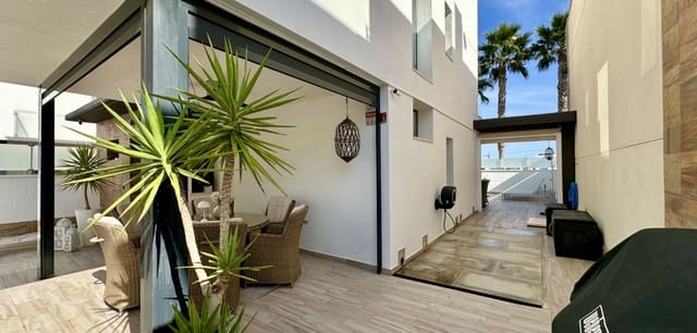 3 soverom Villa til salgs i Lomas de Cabo Roig - Los Dolses, Orihuela med svømmebasseng - € 449 950 (Ref: 9819017)