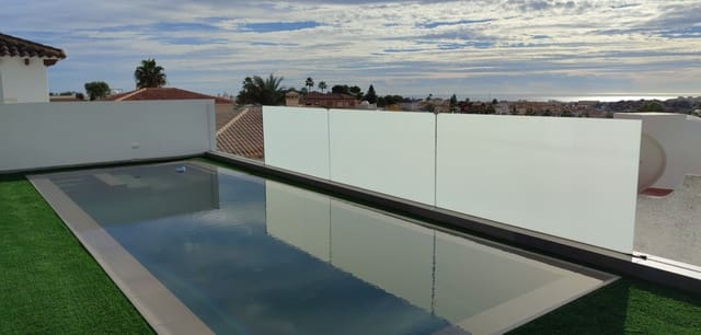 3 chambre Villa/Maison à vendre à Centro - Muelle Pesquero, Torrevieja avec piscine garage - 750 000 € (Ref: 9819019)