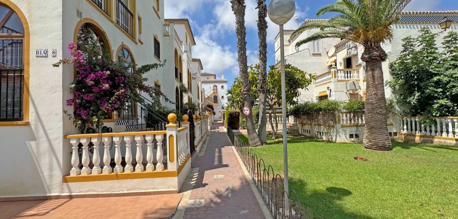 3 Zimmer Apartment zu verkaufen in Torrevieja mit Pool - 269.000 € (Ref: 9819033)