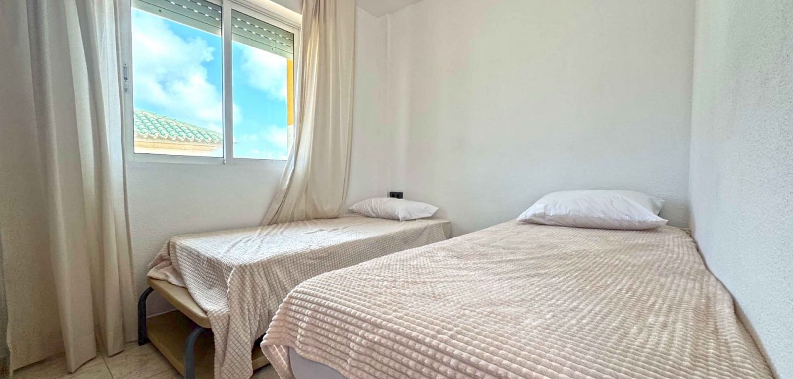 3 Zimmer Apartment zu verkaufen in Torrevieja mit Pool - 269.000 € (Ref: 9819033)