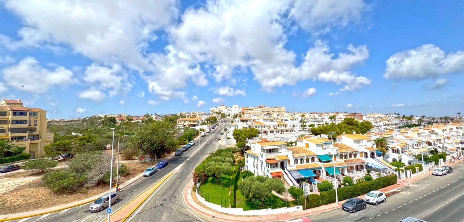 3 Zimmer Apartment zu verkaufen in Torrevieja mit Pool - 269.000 € (Ref: 9819033)