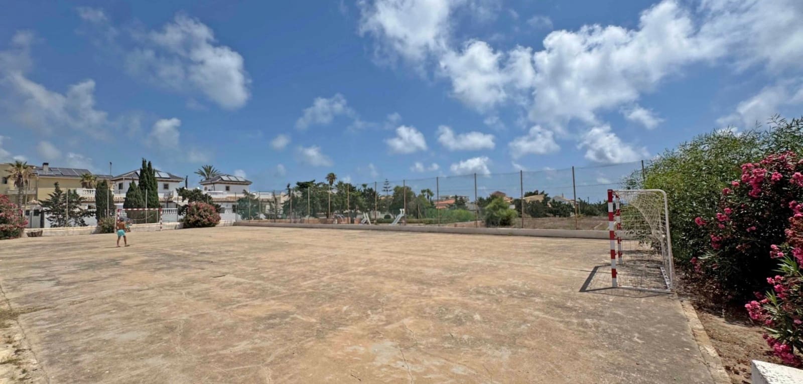 3 Zimmer Apartment zu verkaufen in Torrevieja mit Pool - 269.000 € (Ref: 9819033)