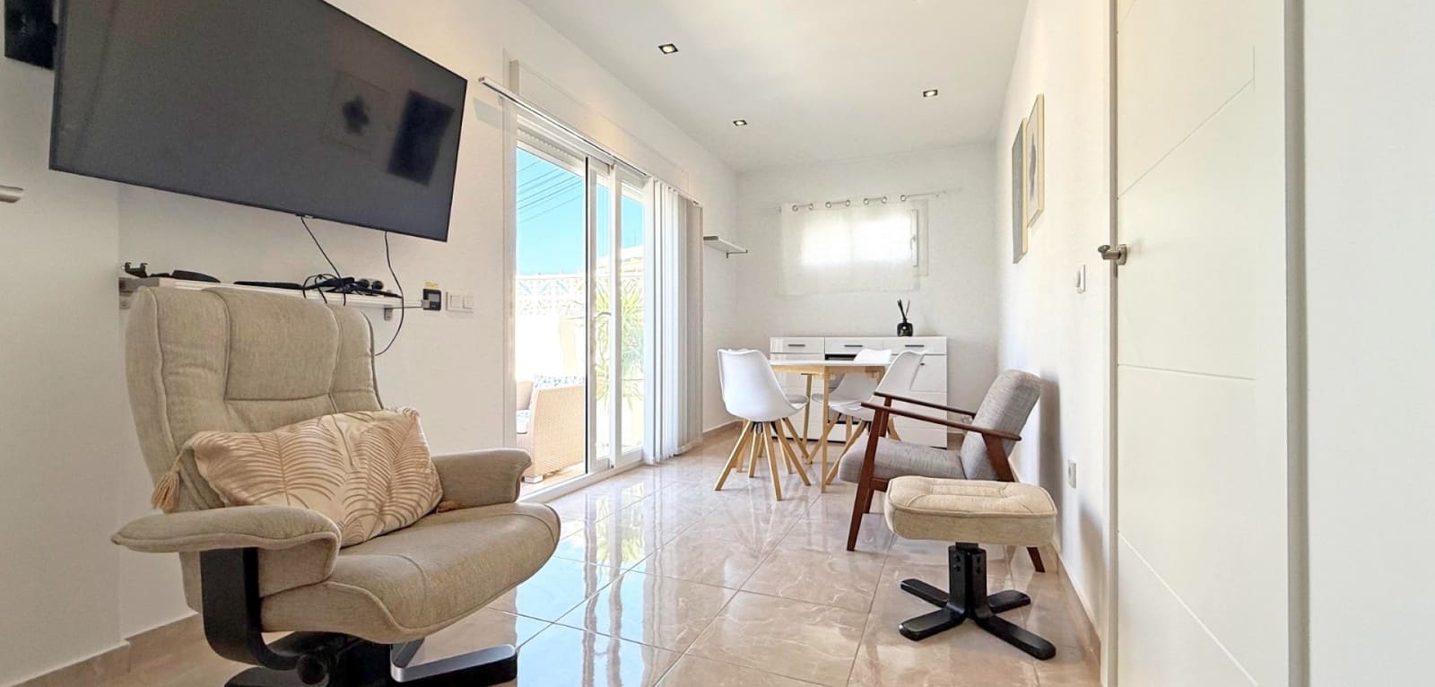 2 chambre Bungalow à vendre à Torrevieja avec piscine - 185 000 € (Ref: 9819038)