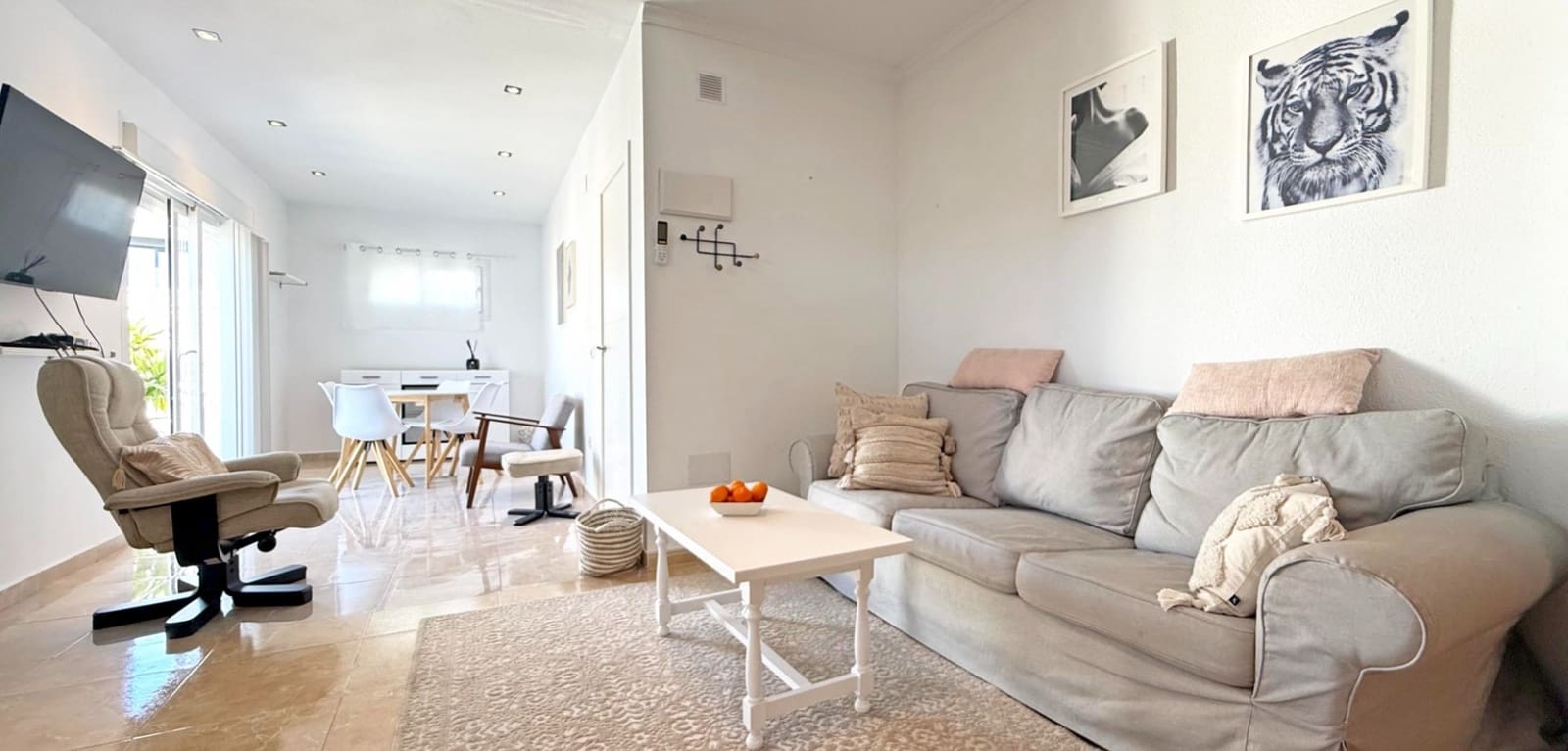 2 chambre Bungalow à vendre à Torrevieja avec piscine - 185 000 € (Ref: 9819038)