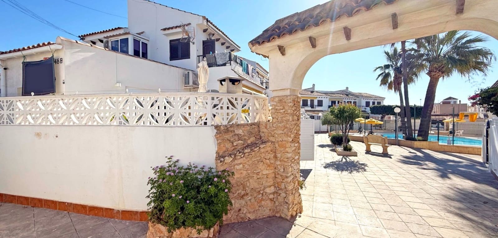 2 chambre Bungalow à vendre à Torrevieja avec piscine - 185 000 € (Ref: 9819038)
