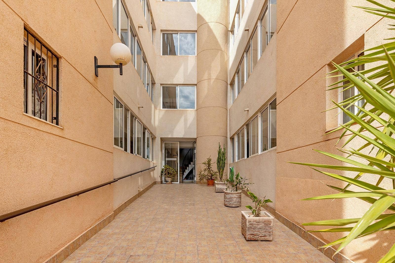 2 sovrum Lägenhet till salu i Torrevieja med pool - 111 500 € (Ref: 9819048)