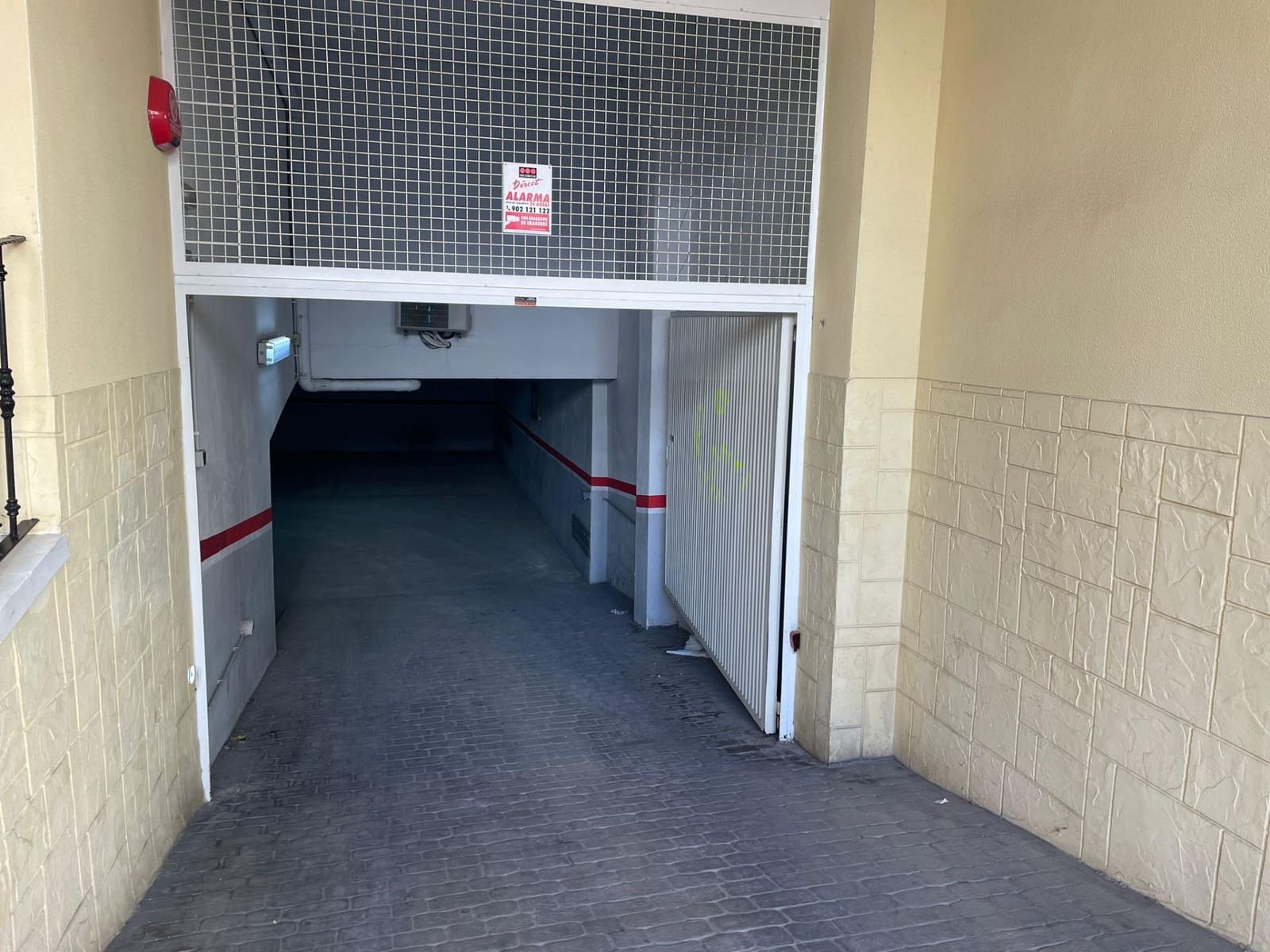 Garage til salg i Torrevieja - € 19.500 (Ref: 9819049)