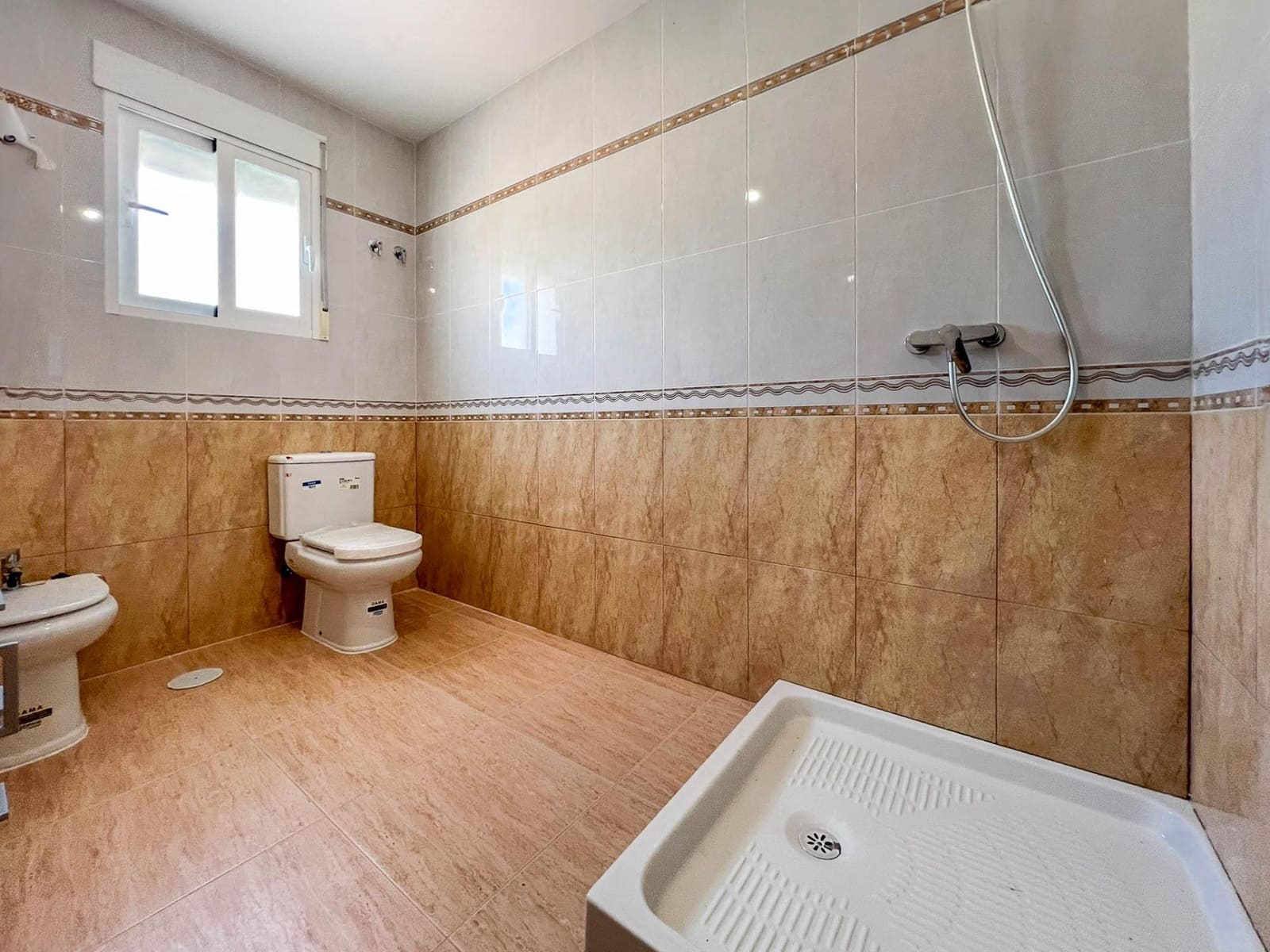 4 soveværelse Villa til salg i Alfaz del Pi / L'Alfas del Pi med swimmingpool garage - € 745.000 (Ref: 9819061)