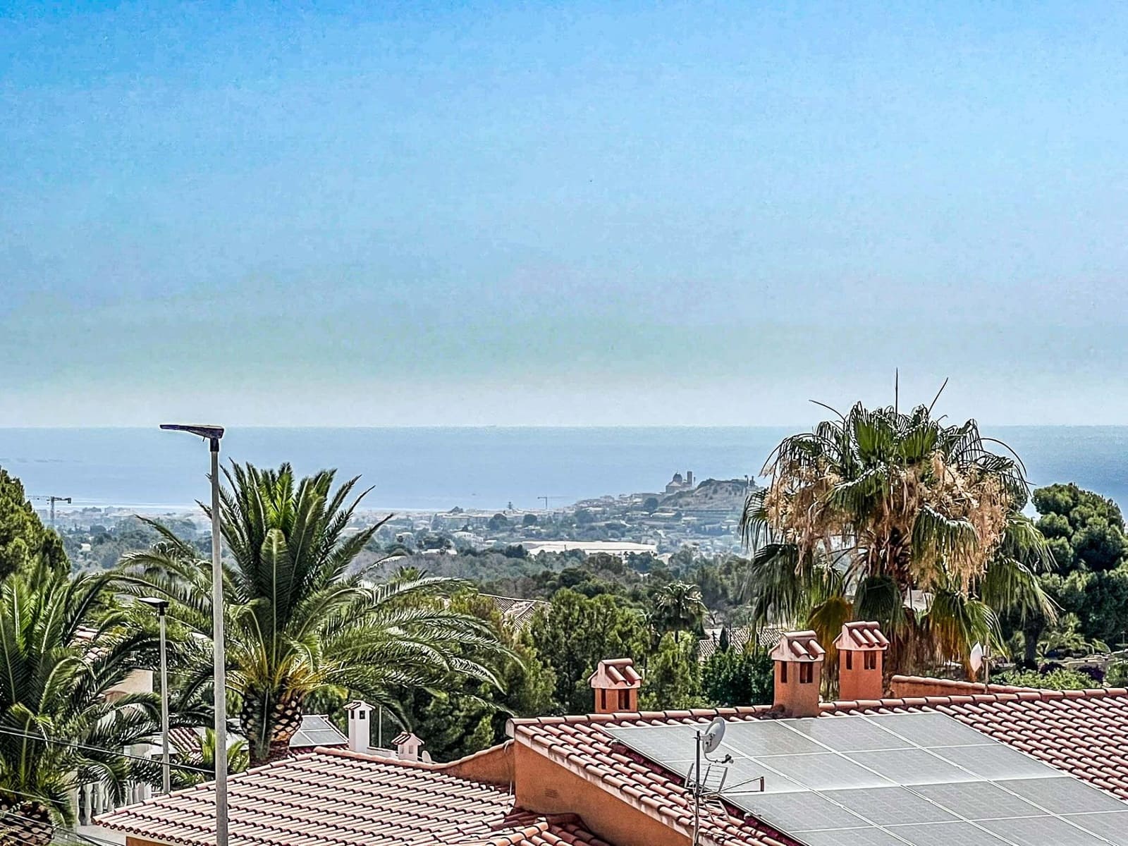 4 soveværelse Villa til salg i Alfaz del Pi / L'Alfas del Pi med swimmingpool garage - € 745.000 (Ref: 9819061)