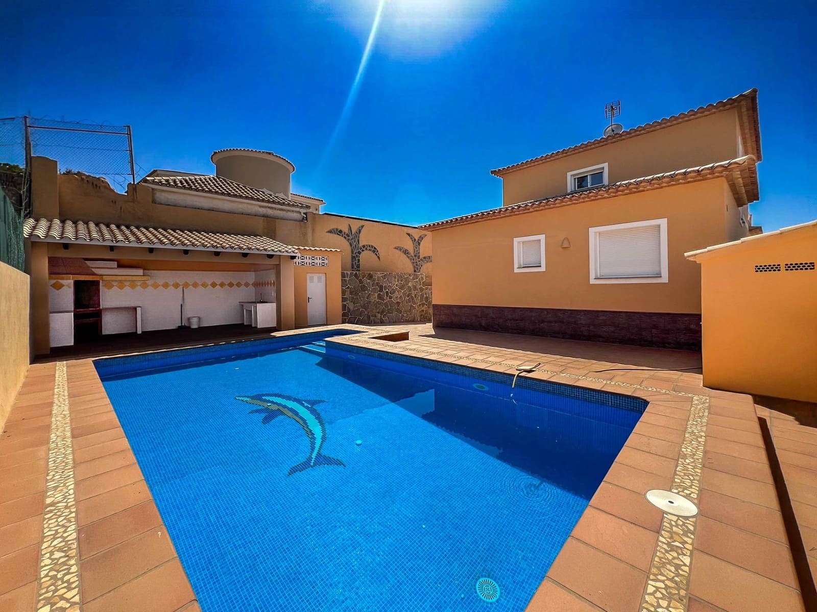 4 soveværelse Villa til salg i Alfaz del Pi / L'Alfas del Pi med swimmingpool garage - € 745.000 (Ref: 9819061)