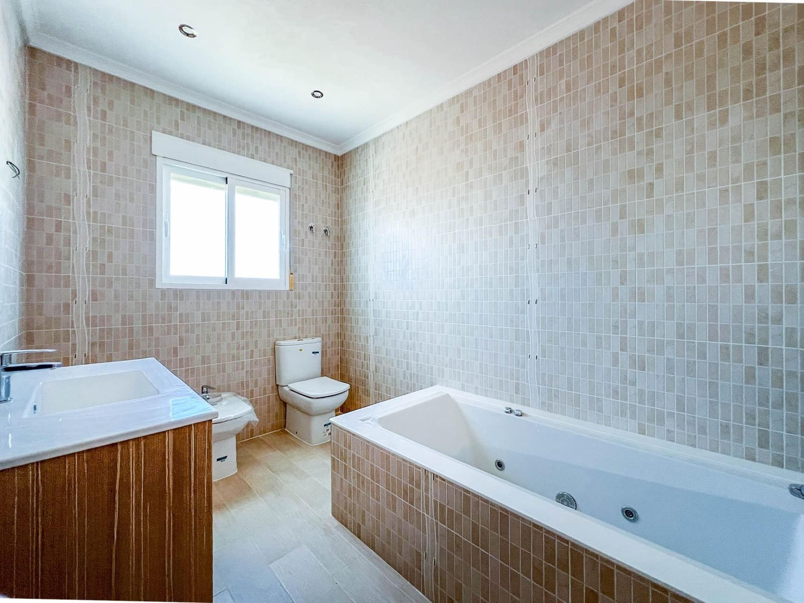 4 soveværelse Villa til salg i Alfaz del Pi / L'Alfas del Pi med swimmingpool garage - € 745.000 (Ref: 9819061)