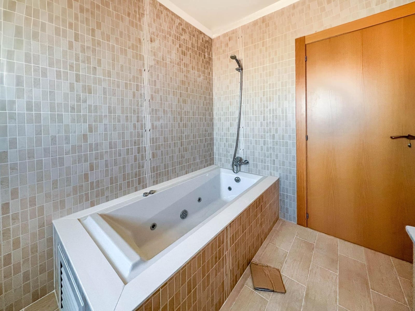4 soveværelse Villa til salg i Alfaz del Pi / L'Alfas del Pi med swimmingpool garage - € 745.000 (Ref: 9819061)