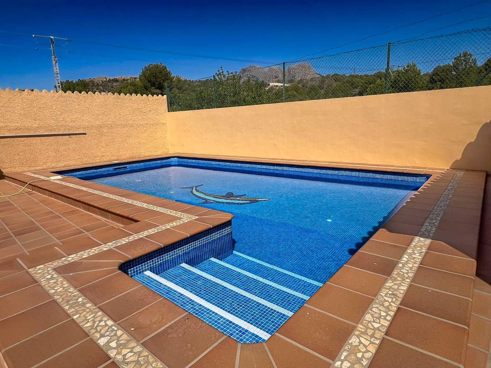4 soveværelse Villa til salg i Alfaz del Pi / L'Alfas del Pi med swimmingpool garage - € 745.000 (Ref: 9819061)