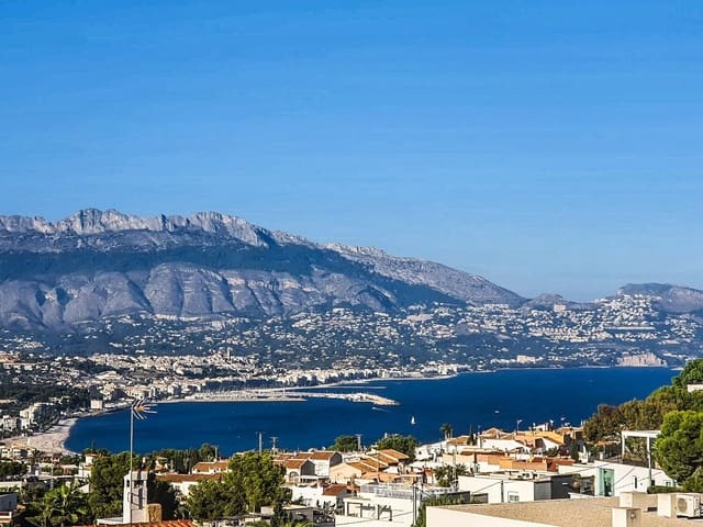 2 soveværelse Villa til salg i Albir, Alfaz del Pi / L'Alfàs del Pi med swimmingpool - € 575.000 (Ref: 9819062)