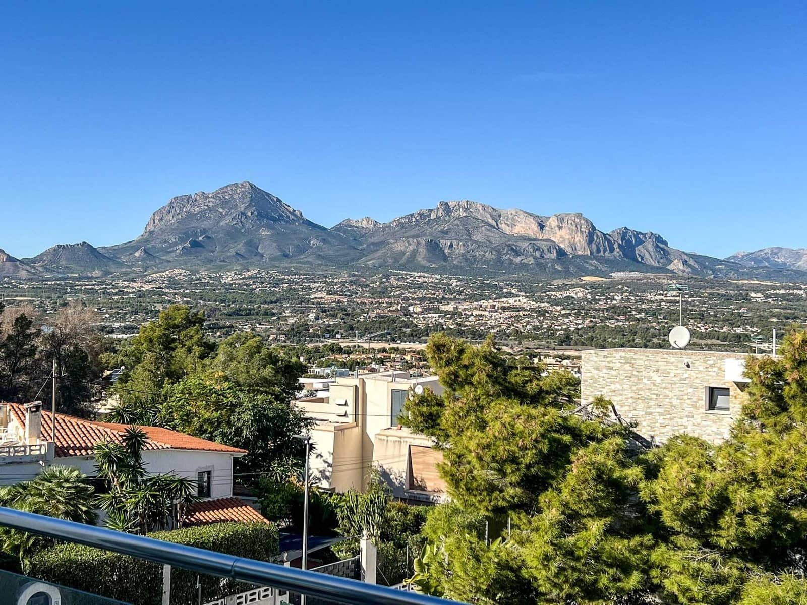 2 soveværelse Villa til salg i Alfaz del Pi / L'Alfas del Pi med swimmingpool - € 575.000 (Ref: 9819062)