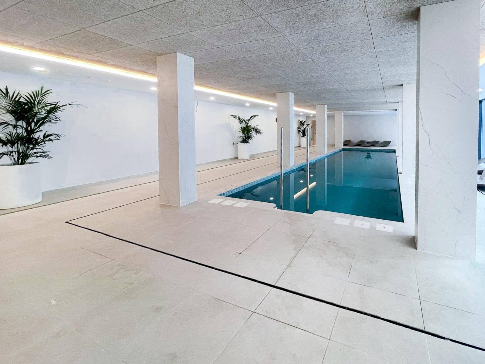2 soveværelse Lejlighed til salg i Alfaz del Pi / L'Alfas del Pi med swimmingpool garage - € 649.000 (Ref: 9819063)