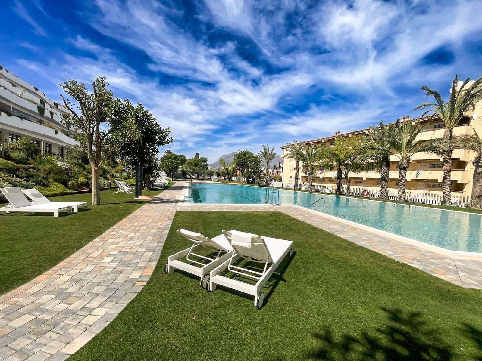 2 soveværelse Lejlighed til salg i Alfaz del Pi / L'Alfas del Pi med swimmingpool garage - € 649.000 (Ref: 9819063)