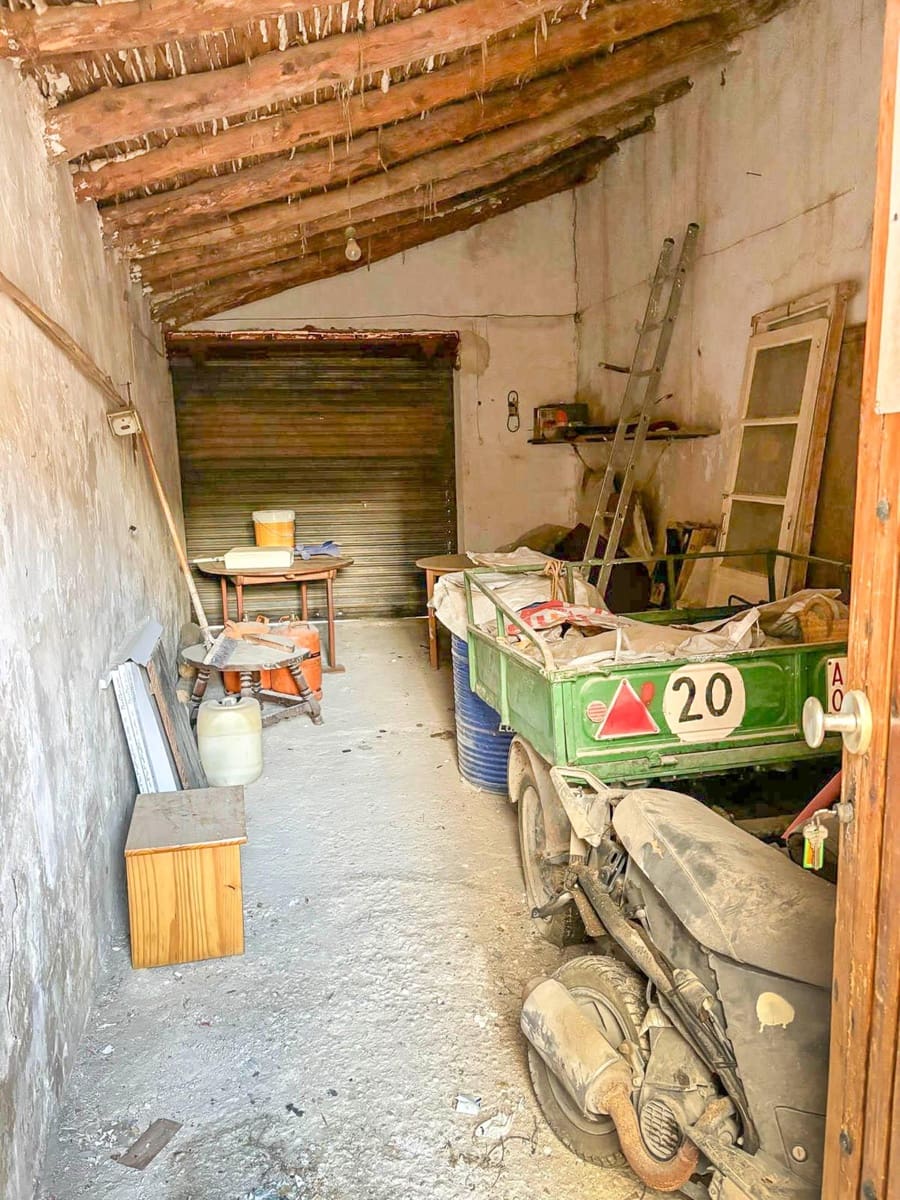 4 soveværelse Villa til salg i Alfaz del Pi / L'Alfas del Pi - € 225.000 (Ref: 9819075)