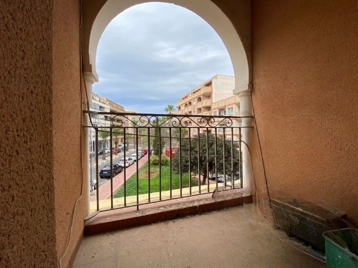 5 chambre Appartement à vendre à Torrevieja avec piscine - 330 000 € (Ref: 9819401)