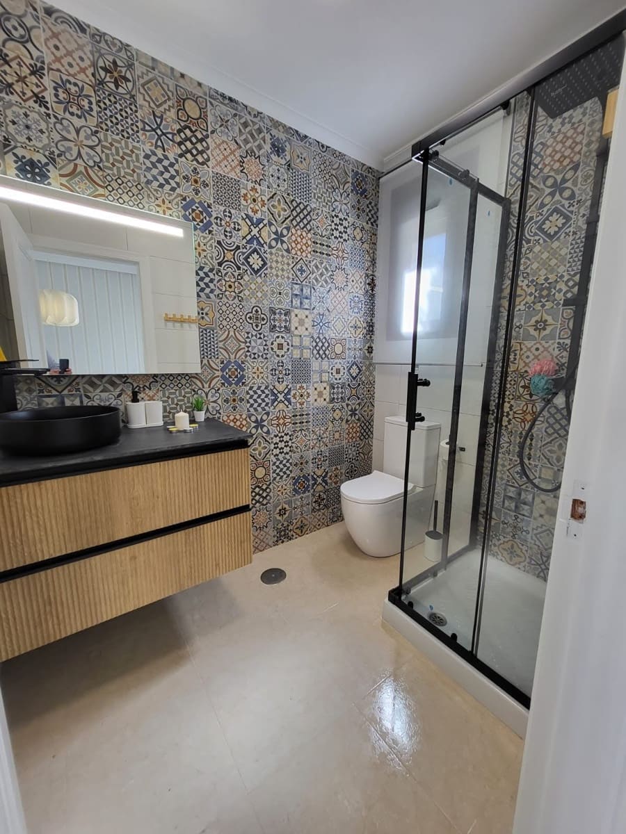 3 soveværelse Byhus til salg i San Miguel de Salinas med swimmingpool - € 229.000 (Ref: 9819406)
