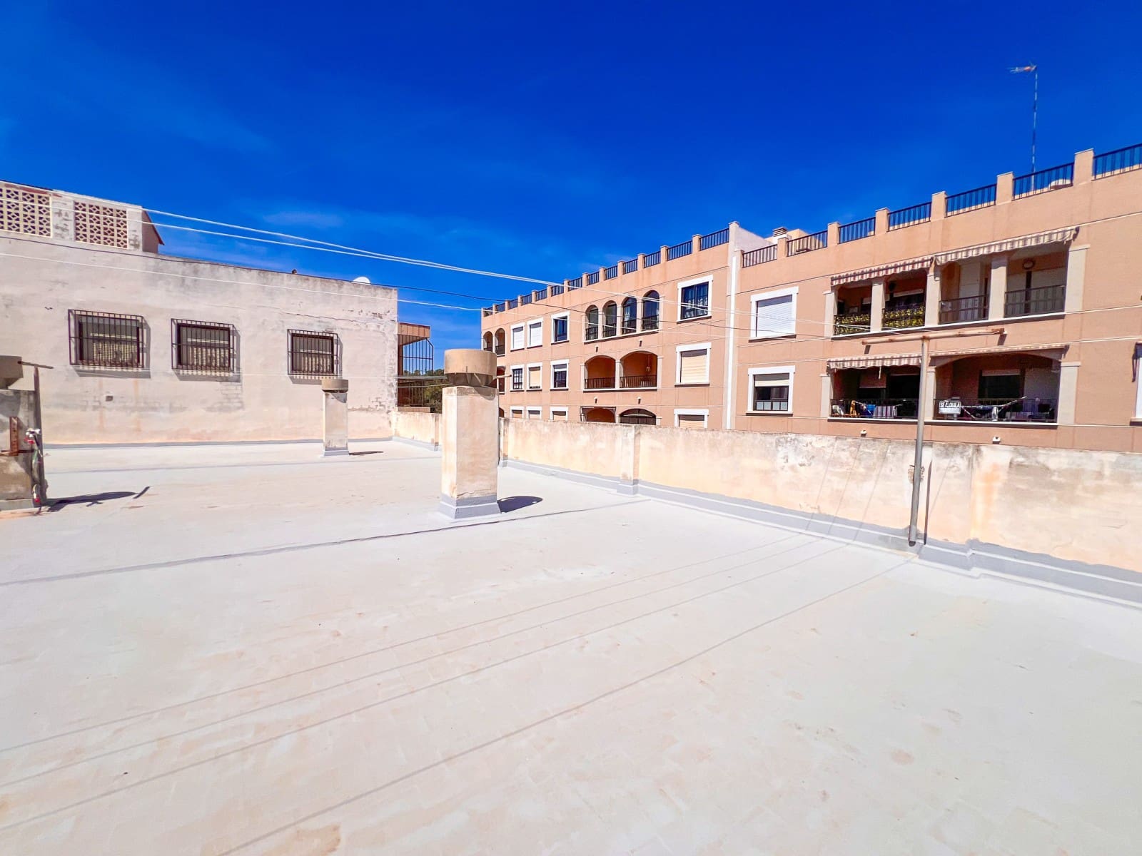2 soverom Penthouse til salgs i Guardamar del Segura med garasje - € 239 000 (Ref: 9819416)