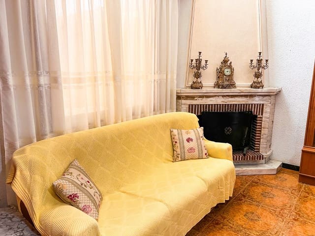 Casa de 5 habitaciones en Zona Pueblo, Guardamar del Segura en venta con garaje - 380.000 € (Ref: 9819417)