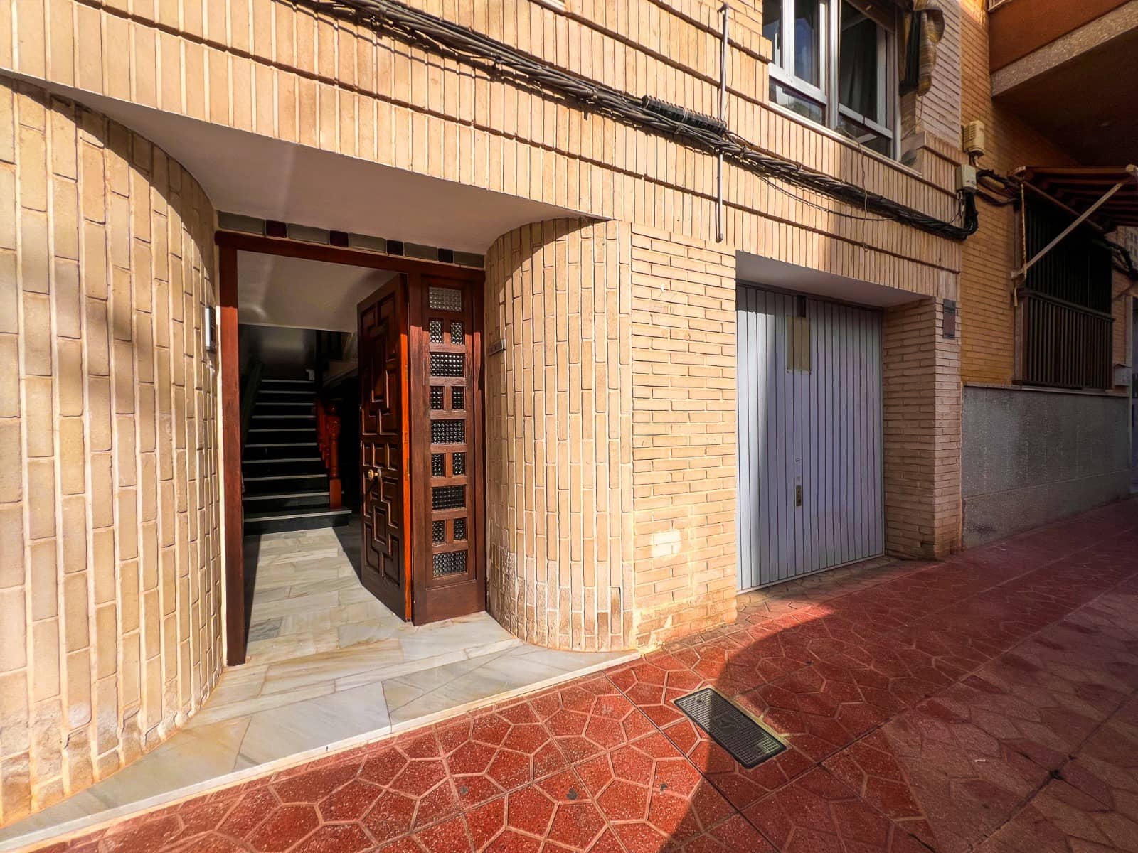 Casa de 5 habitaciones en Guardamar del Segura en venta con garaje - 380.000 € (Ref: 9819417)