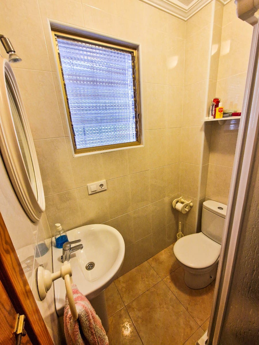Casa de 5 habitaciones en Pilar de la Horadada en venta con garaje - 360.000 € (Ref: 9819418)